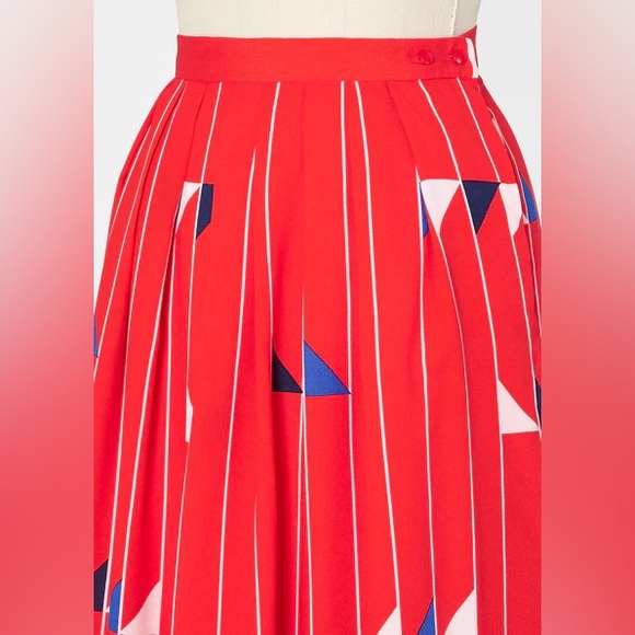 NWOT! Modcloth Molly Bracken flagging down fun red midi skirt - Picture 2 of 7